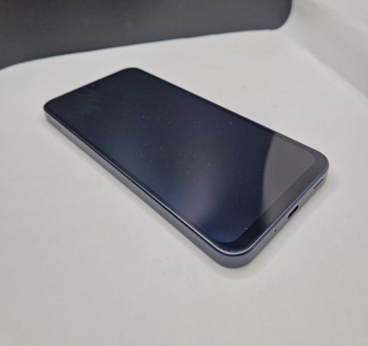 Телефони за части Apple и Samsung