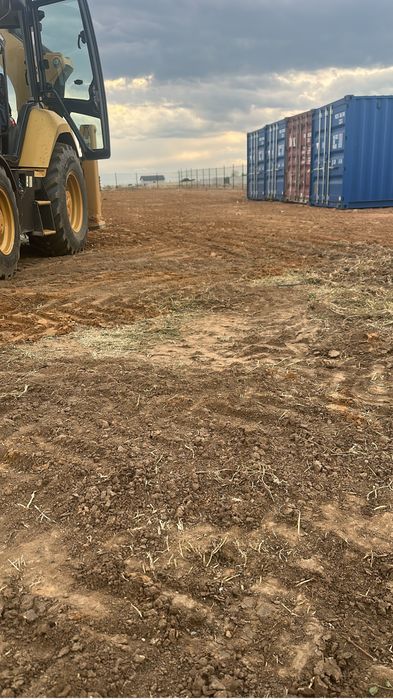 Pământ  de umplutura și pamant negru demolez evacuare moluz