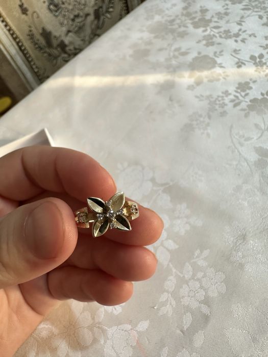 Золотое кольцо 2 гр