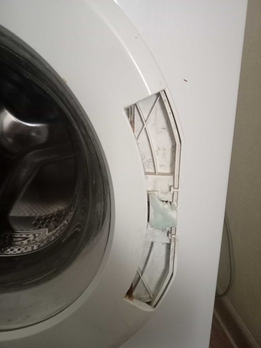 Рабочая стиральная машина