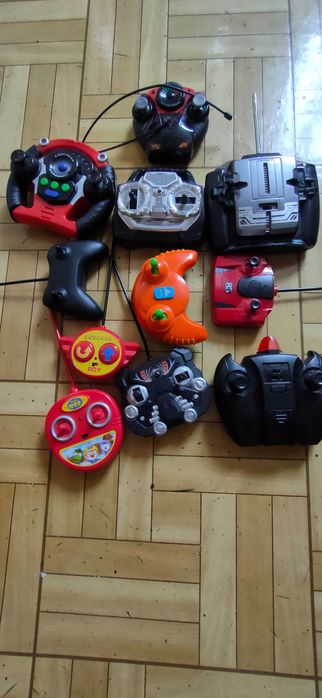 Пульты для игрушек радиоуправляемых