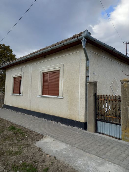 Vând casă,zonă centrală,Andrid jud. Satu Mare