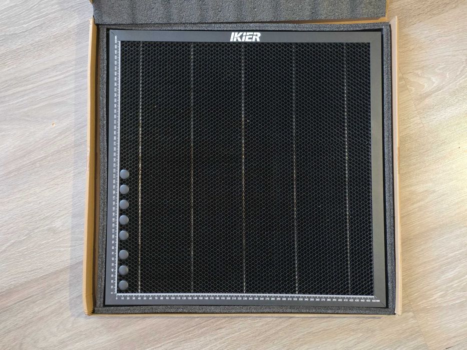 Пчелна пита за лазерно гравиране и рязане 46х46см