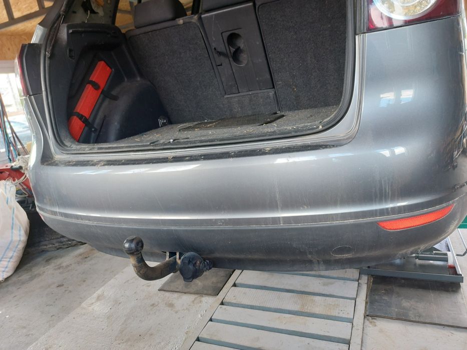 Bara spate VOLKSWAGEN GOLF 5 PLUS gri sobolan LA7T
