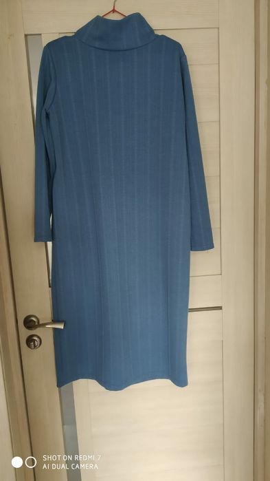 Продам платье женское