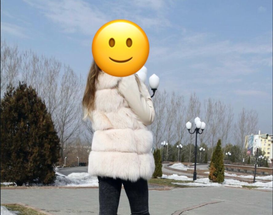 Меховая жилетка