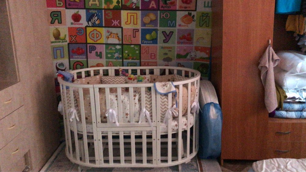 Срочно Продам бортики для детской кроватки.