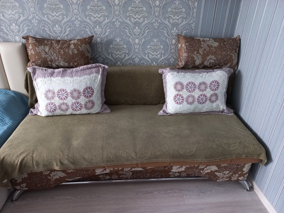 Продам диван складной