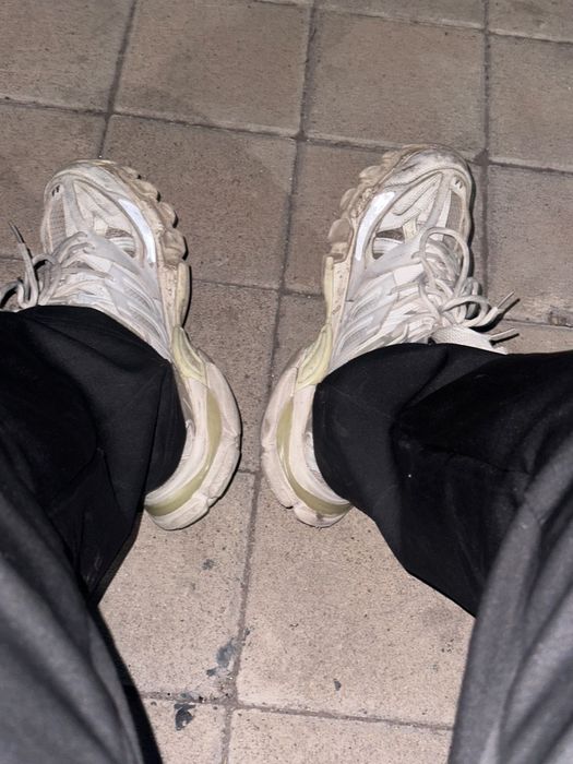 Balenciaga track 1