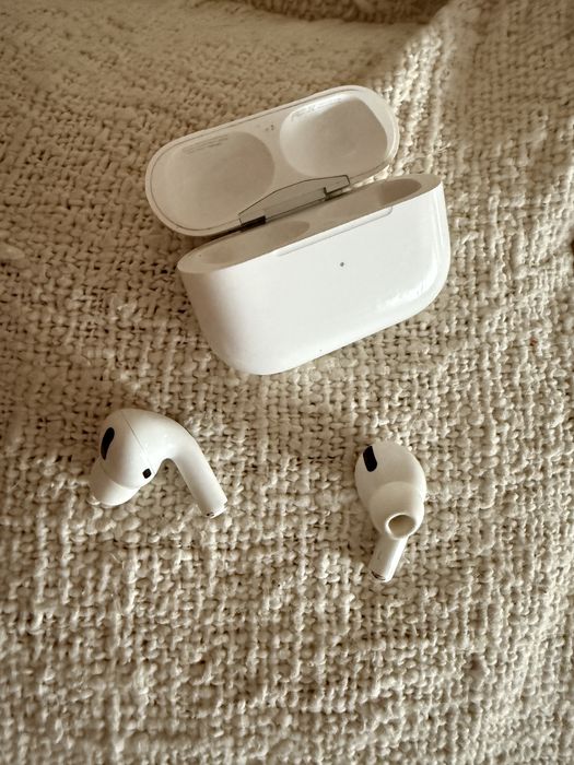 Airpods pro lighting