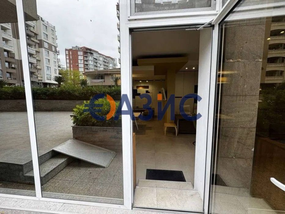 Офис 83 м2 в комплекс "Перла" на 1 етаж, България, Бургас, 164 500