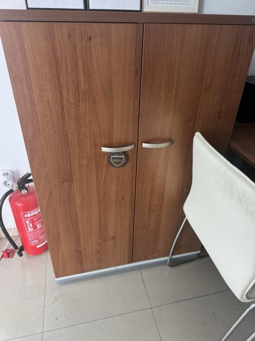 Запазени мебели от дърво