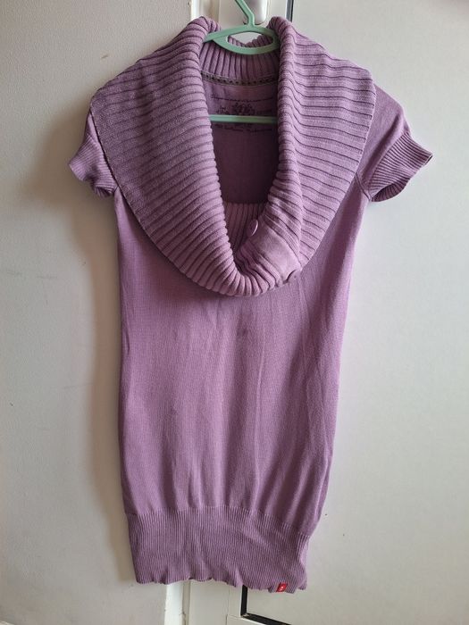 Пуловери по 5 лв