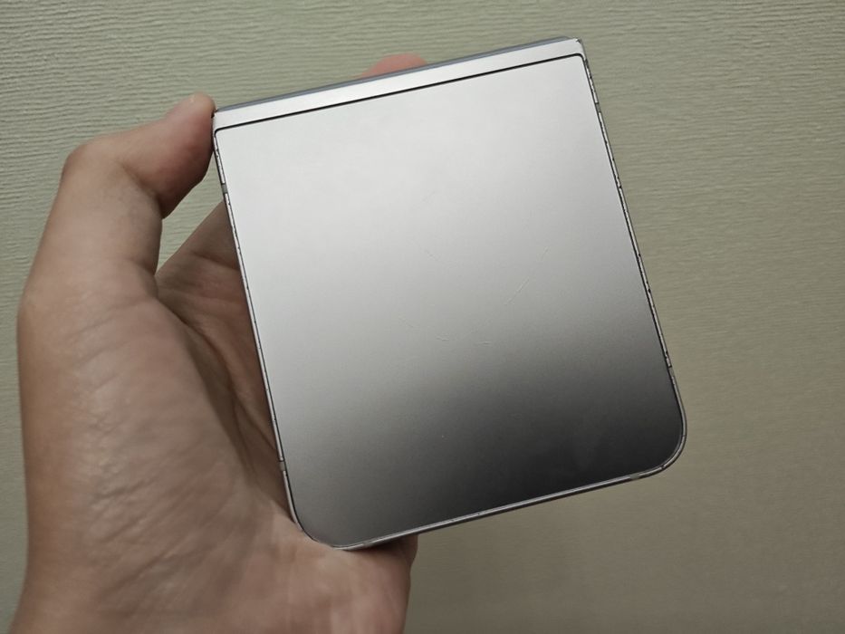 Samsung Z Flip 6 обмен