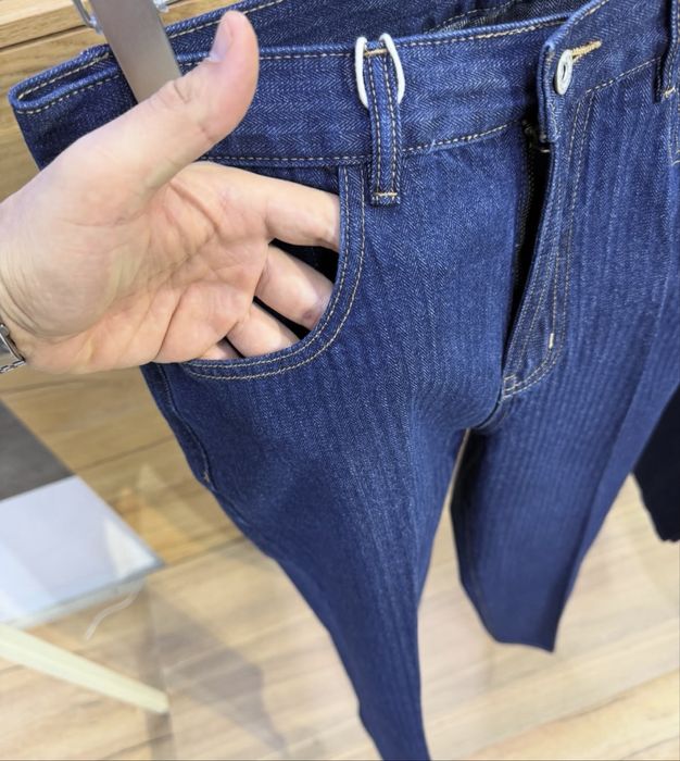 Джинсы свободного кроя