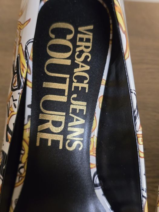 Versace Jeans Couture оригинални нови страхотни дамски обувки