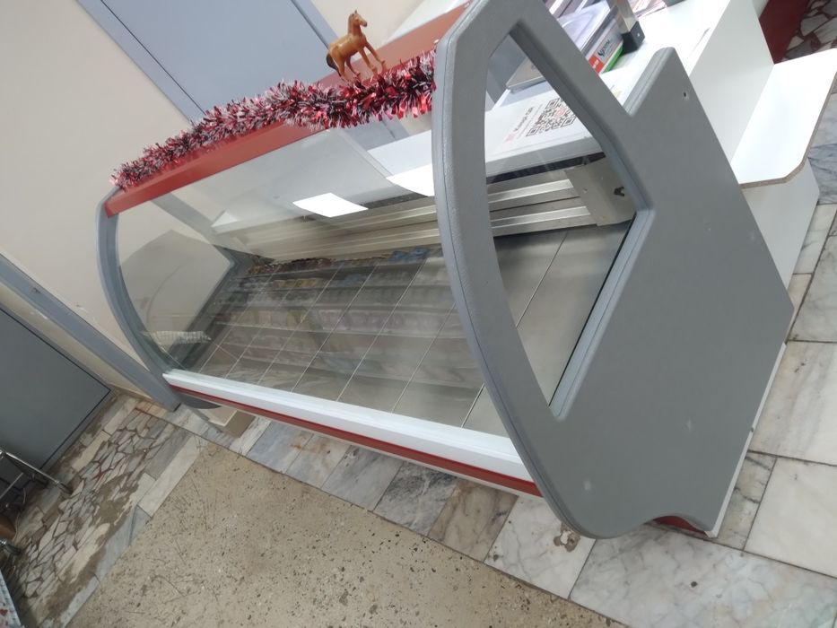 Холодильные витрины