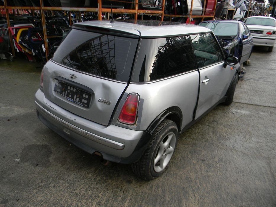 Dezmembrari Mini MINI (R50, R53) (2001-2006) Cooper Benzina