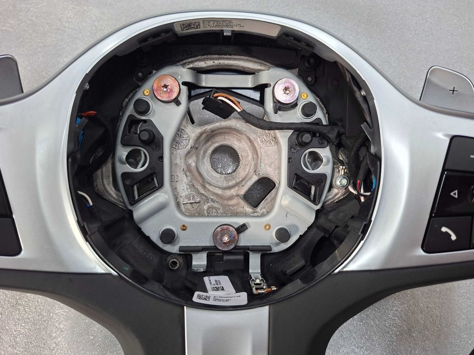 Нов Оригинален M волан за BMW G20 G22 G30 G05 G06 G01 G02 G26 G07 G Serie Г серия