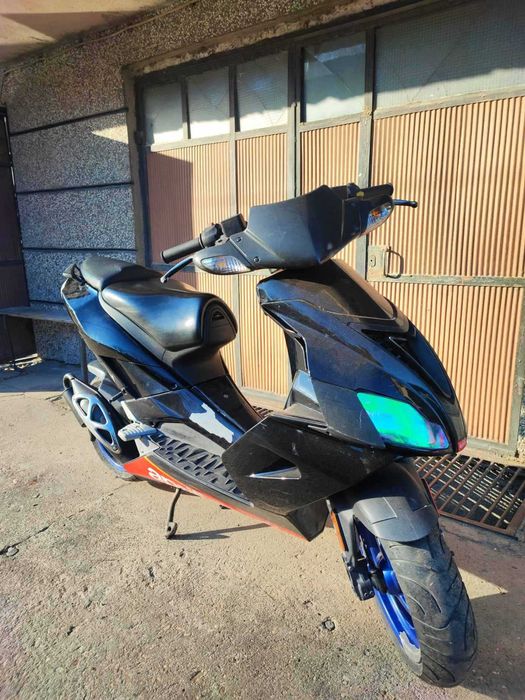 Aprilia SR 50 R Factory