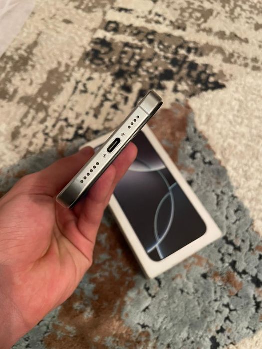 Айфон 2шт 16 Pro max и 12 Pro