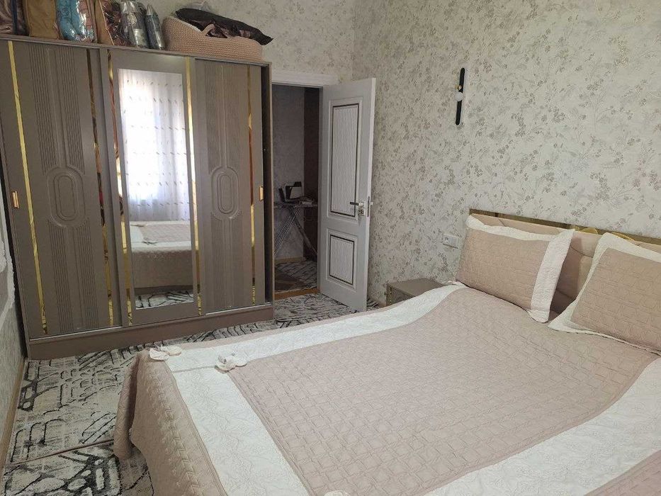 Продаётся 2х комн квартира на 2 этаже Ор-р Самаркандский Таксопарк