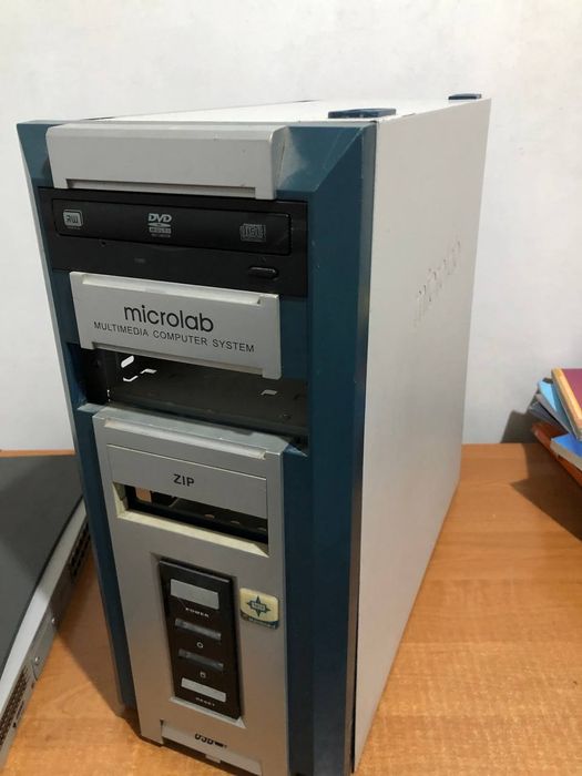 Продам 3 старых системных блока + монитор (комплектом или по отдельнос