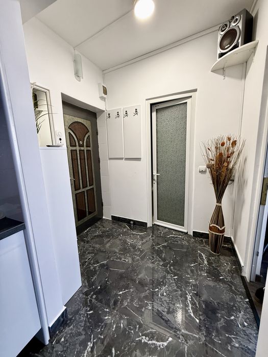 Proprietar Apartament doua camere Astra