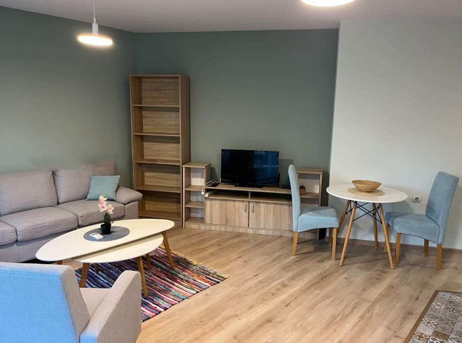 Дава се под наем Двустаен апартамент в Пловдив, Кършияка - 60 кв.м за 460 € - Снимка #2