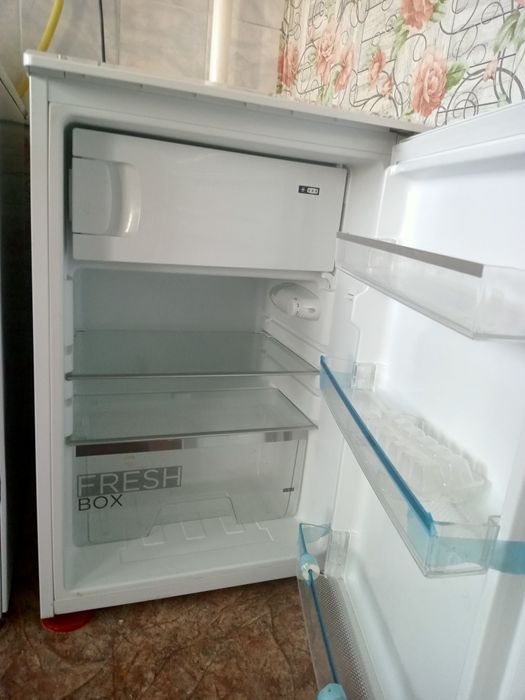 Холодильник 70000 тг