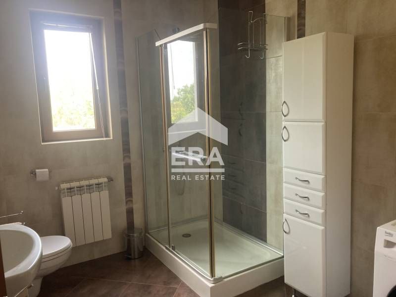 Двуетажна обзаведена къща в село Здравец област Варна