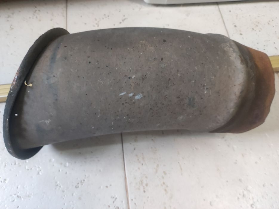 Крайна изпускателна тръба за камион