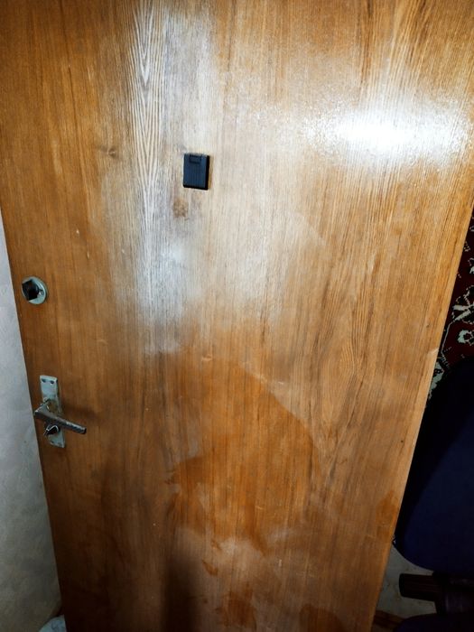 Двери в ходные из ореха