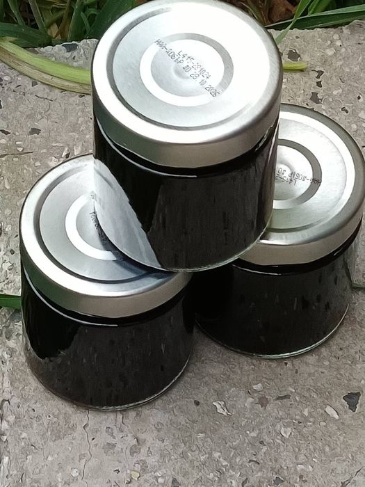 Домашно Сладко от зелени орехчета