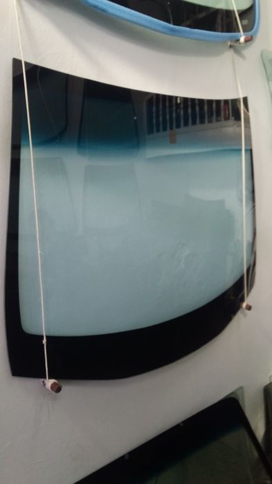 Авангард авто ойналар факат олд кисмига