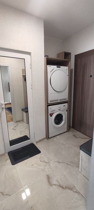 Дава се под наем Тристаен апартамент в Казанлък - 82 кв.м за 398.82 € - Снимка #2