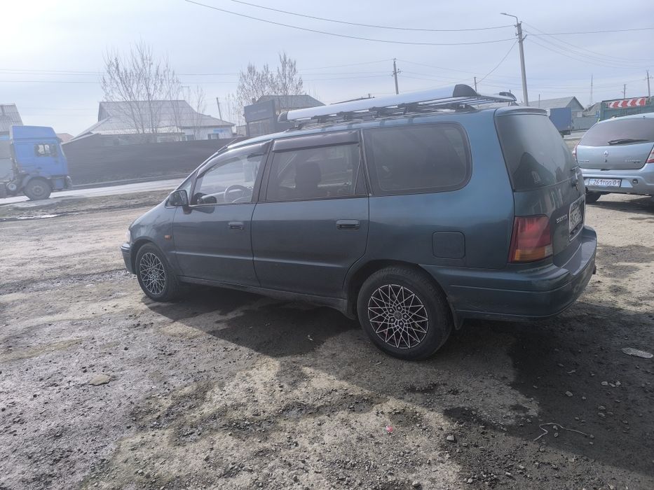 Хонда шатл сатылады срочно