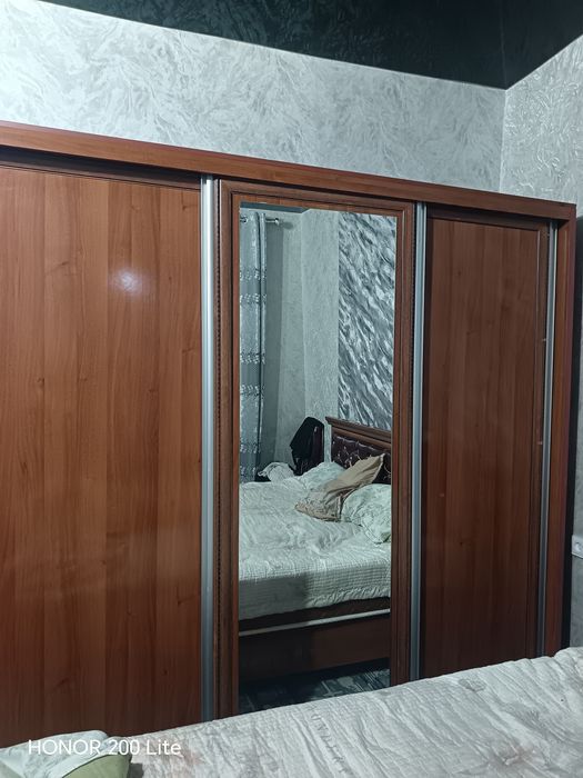 Продаю спальный мебель все в месте