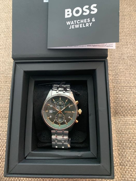 Ceas cronograf BOSS Skytraveller pentru bărbați cu cadran verde închis