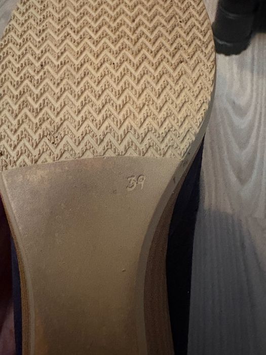 Pantofi eleganti