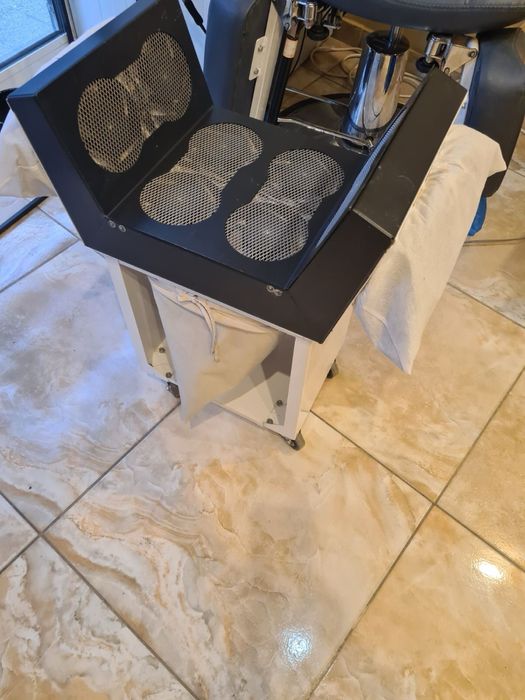 Салон  за Маникюр