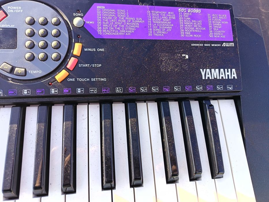Orga Yamaha PSR 73