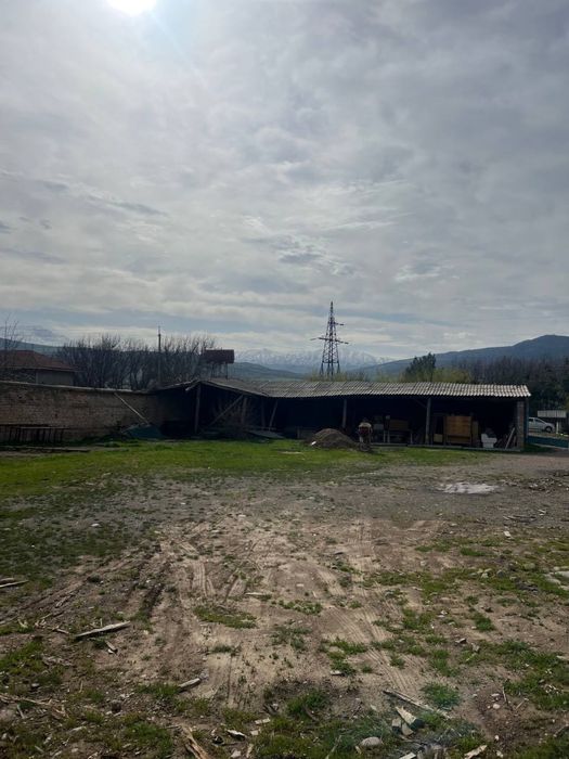 Srochna oqtoshda yer sotiladi