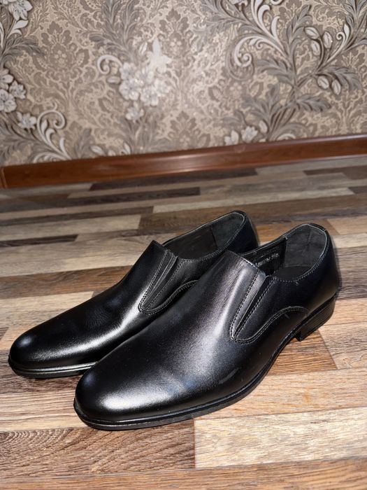 Продам новый туфли