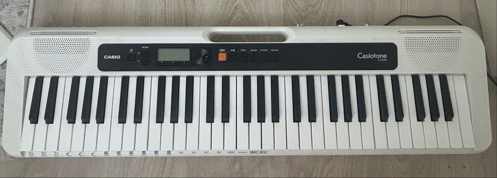 Синтезатор Casio