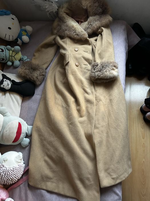 Дълго зимно палто