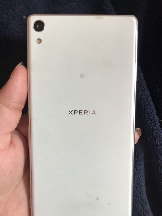 Продам телефон.