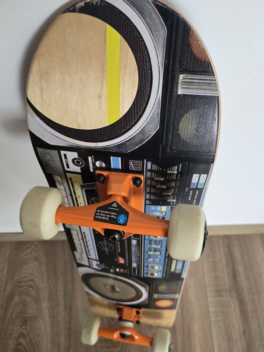 Skateboard Firefly