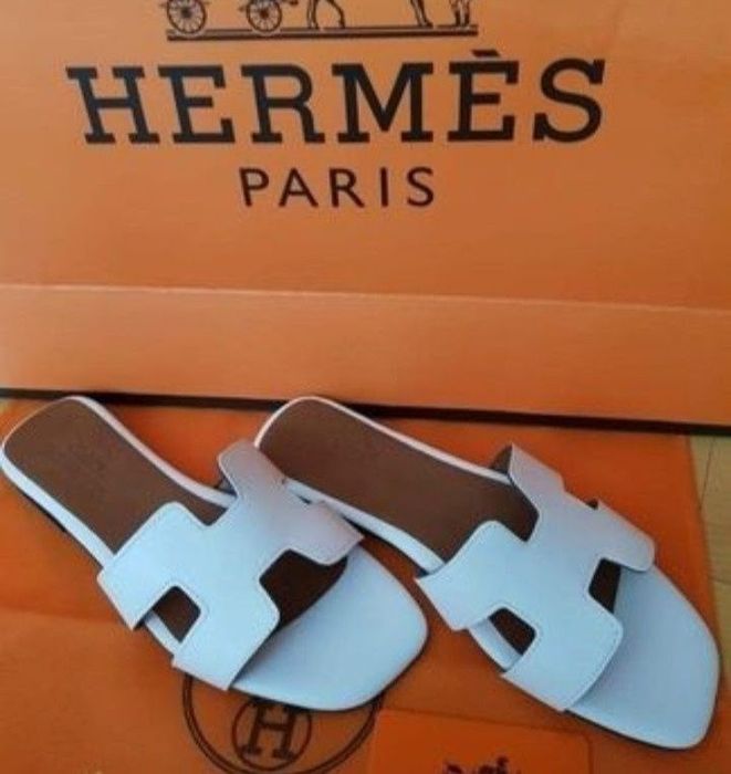 Papuci diverse marimi +geanta, alb imaculat,France, saculet, etichetă