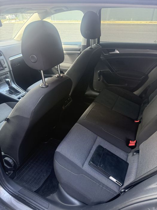 Volkswagen Golf 7   1.6 TDI  DSG